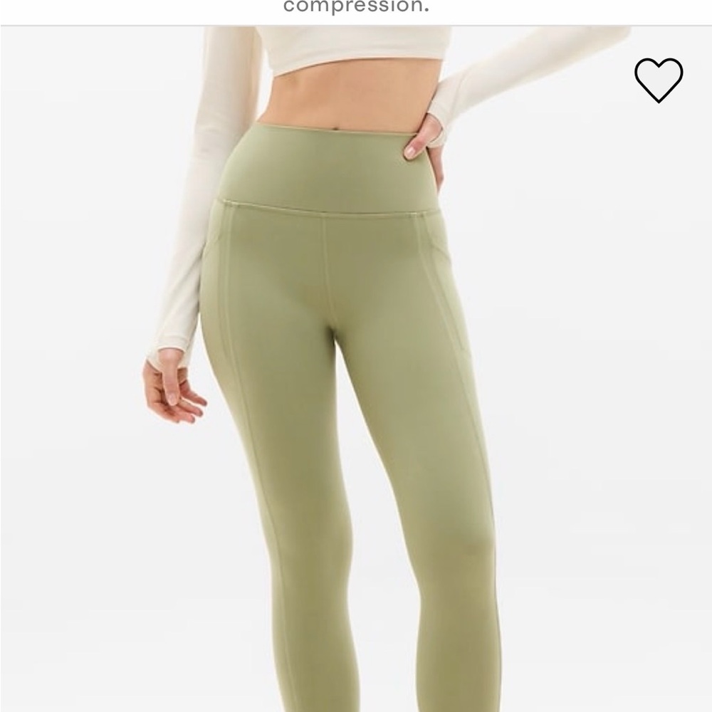 NWT Athleta salutation stash high rise 7/8 legging